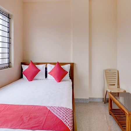 Hotel Oyo Flagship Golden Treasury à Bangalore Extérieur photo