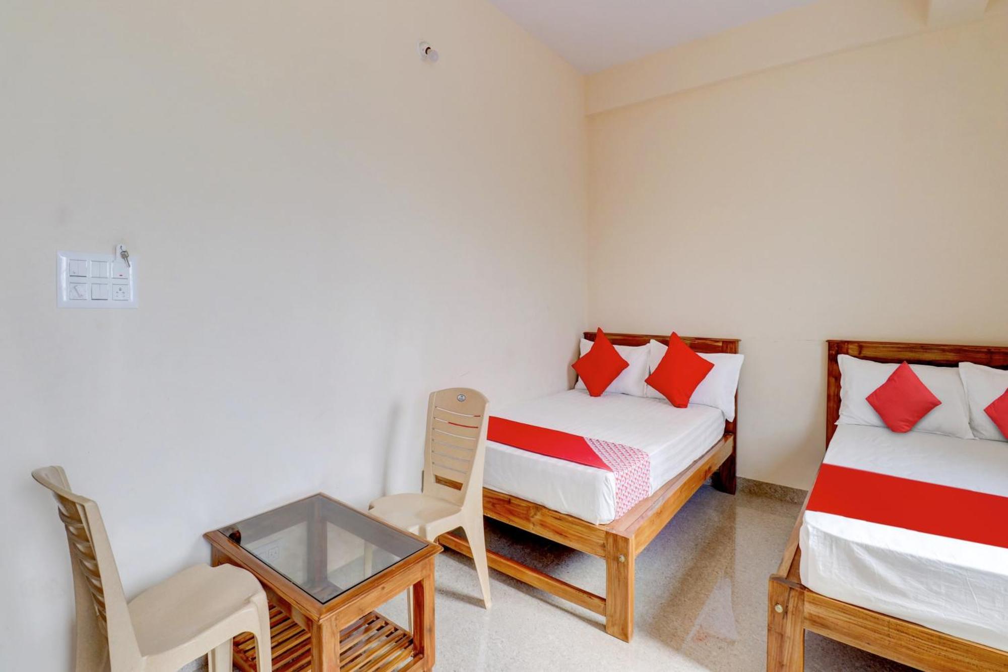 Hotel Oyo Flagship Golden Treasury à Bangalore Extérieur photo