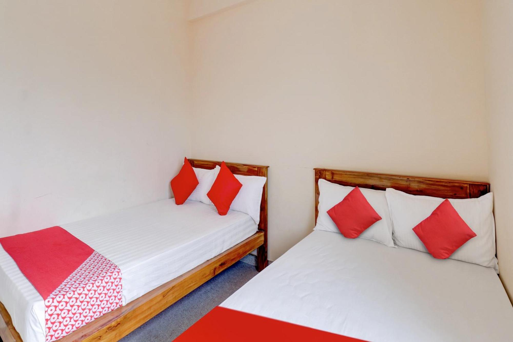 Hotel Oyo Flagship Golden Treasury à Bangalore Extérieur photo