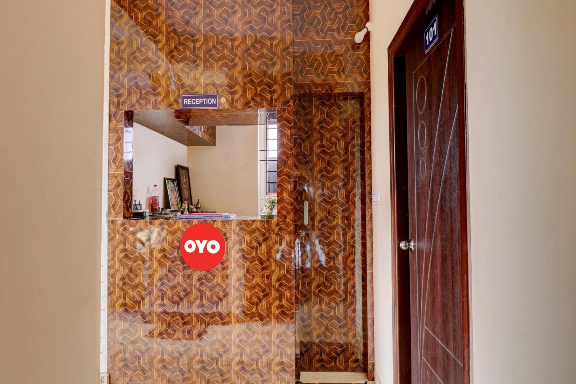 Hotel Oyo Flagship Golden Treasury à Bangalore Extérieur photo
